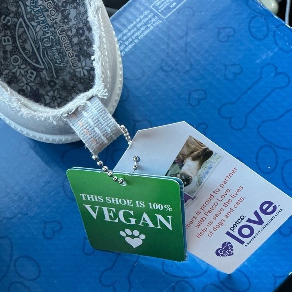 BOBS B Cute 2.0 Light Gray Canvas Sneakers Woman's Size 8.5 Vegan Memory Foam - Picture 10 of 10